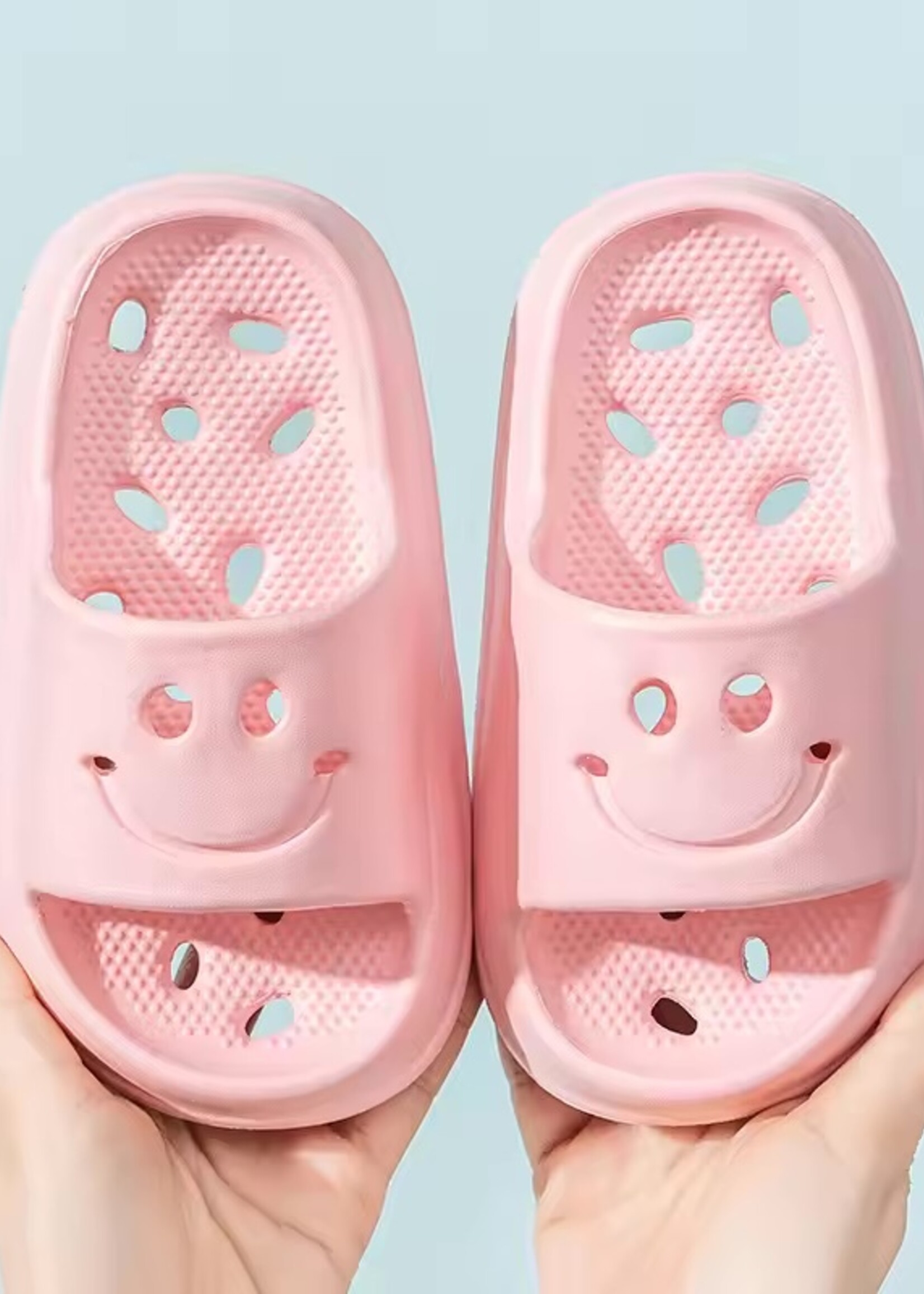 KID SLIPPERS SMILEY FACE PINK