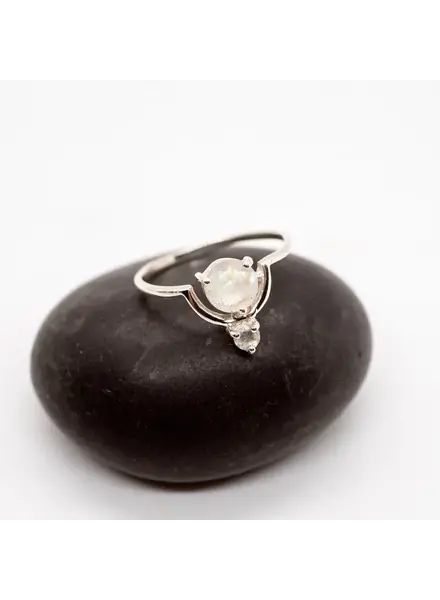 Baizaar Cradled Moonstone Sterling Ring