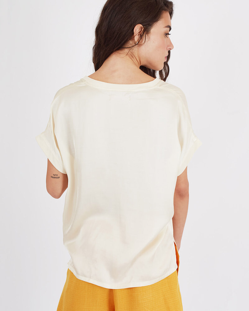 Traffic People Plain Sight Slouch Tee