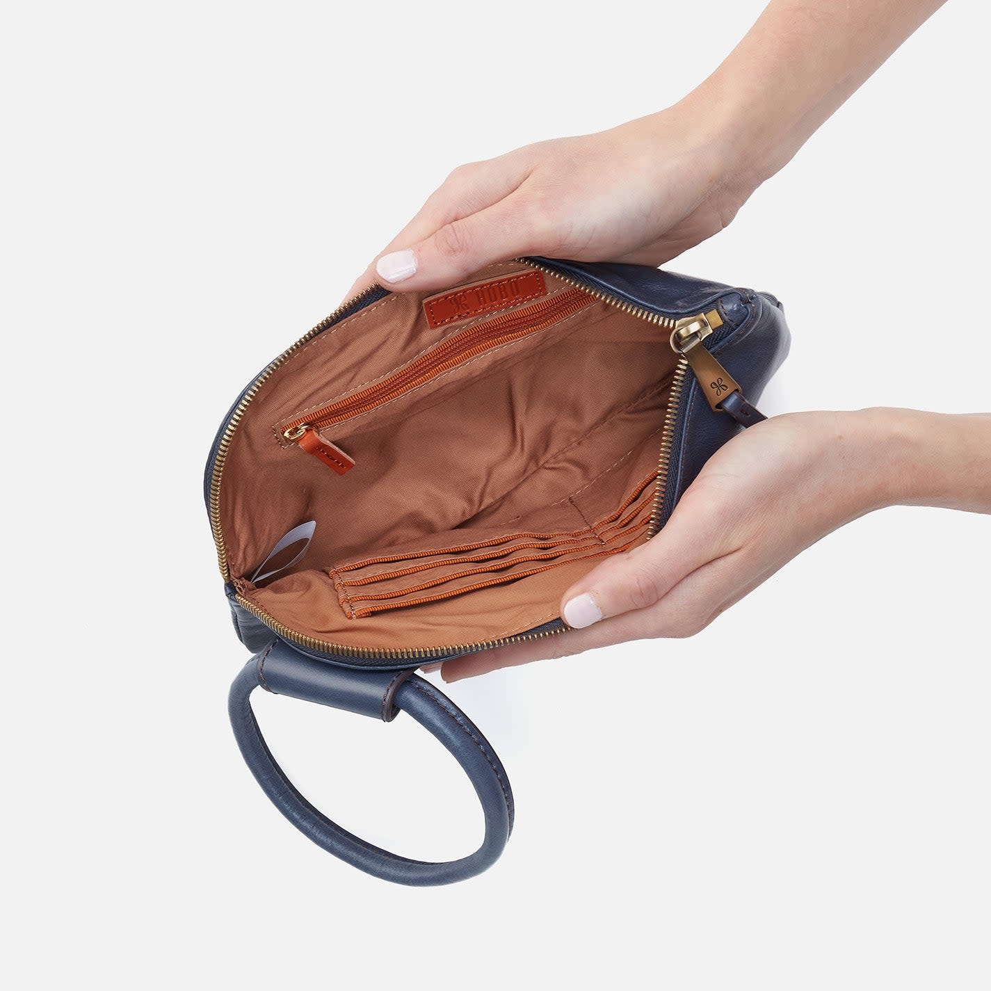 Hobo Sable Clutch 24 Squash Blossom Boutique