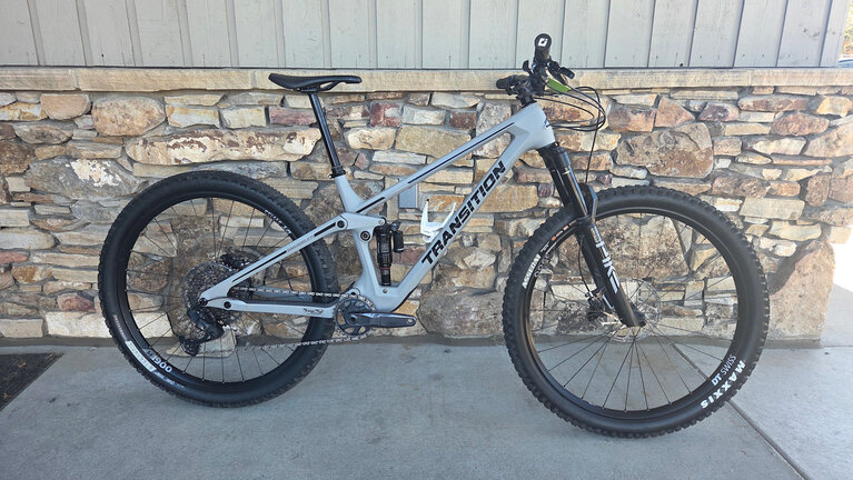 Transition Transition Smuggler - Carbon - GX Eagle - Large - Slab Grey - 2025 Demo Bike