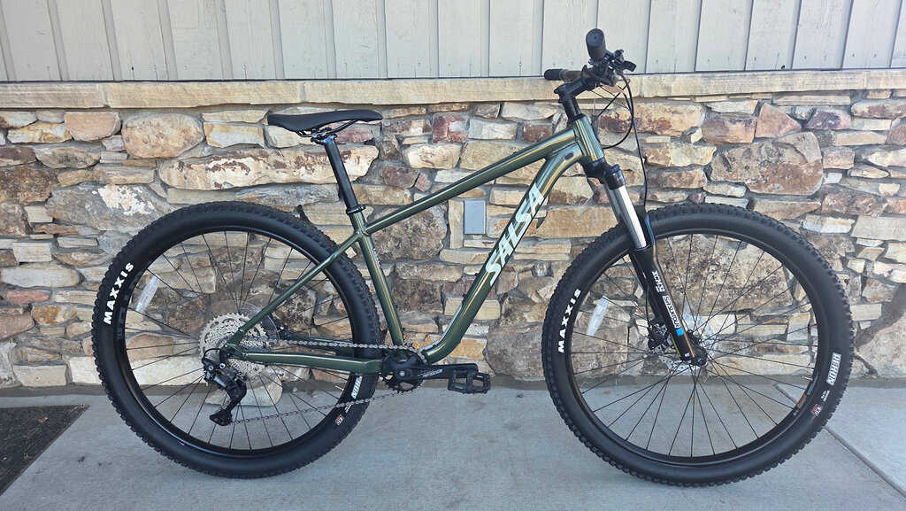 Salsa Salsa Rangefinder Medium Deore 10 29 Bike 29" Aluminum Dark Moss Green