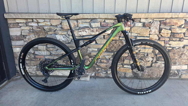 Orbea Oiz - M21 - Large - 29" - Green and Black 2024 Bike