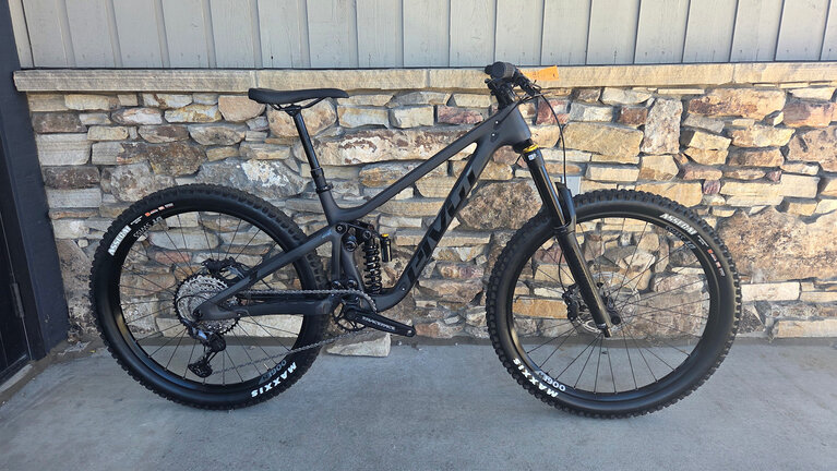 Pivot Cycles Pivot Mach 6 - Brunch Ride - Small - 27.5" - Alloy Wheels - Marzocchi Coil - Stealth Black - 2025 BIKE