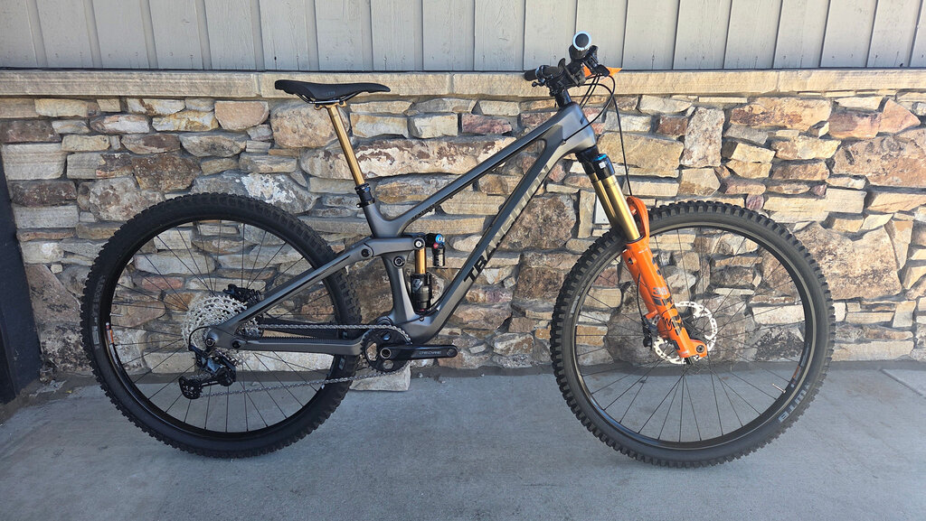 Transition Sentinel Carbon Medium Ti Grey Shimano 12sp Custom Bike