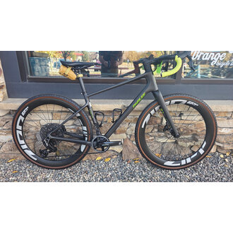 Parlee - Taos - Medium - Zipp XPLR- Sram Force/XO Transmission Mullet - 2025 Demo Bike