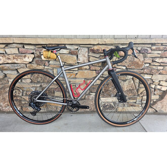 Moots Routt 45 - SRAM APEX/GX AXS Mullet - 52cm - Custom Demo Bike