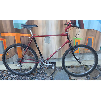 Moots Mountaineer Vintage Steel MTB Bike in Red and Black