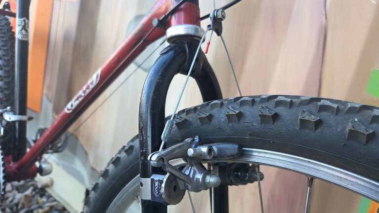 Moots Mountaineer Vtinage Steel Bike in Red and Black