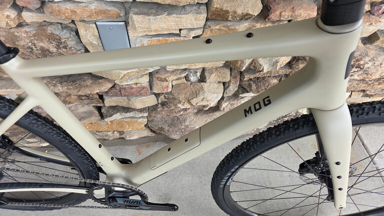 ENVE MOG 56cm AG25 wheels SRAM Rival XPLR 13 speed Transmission