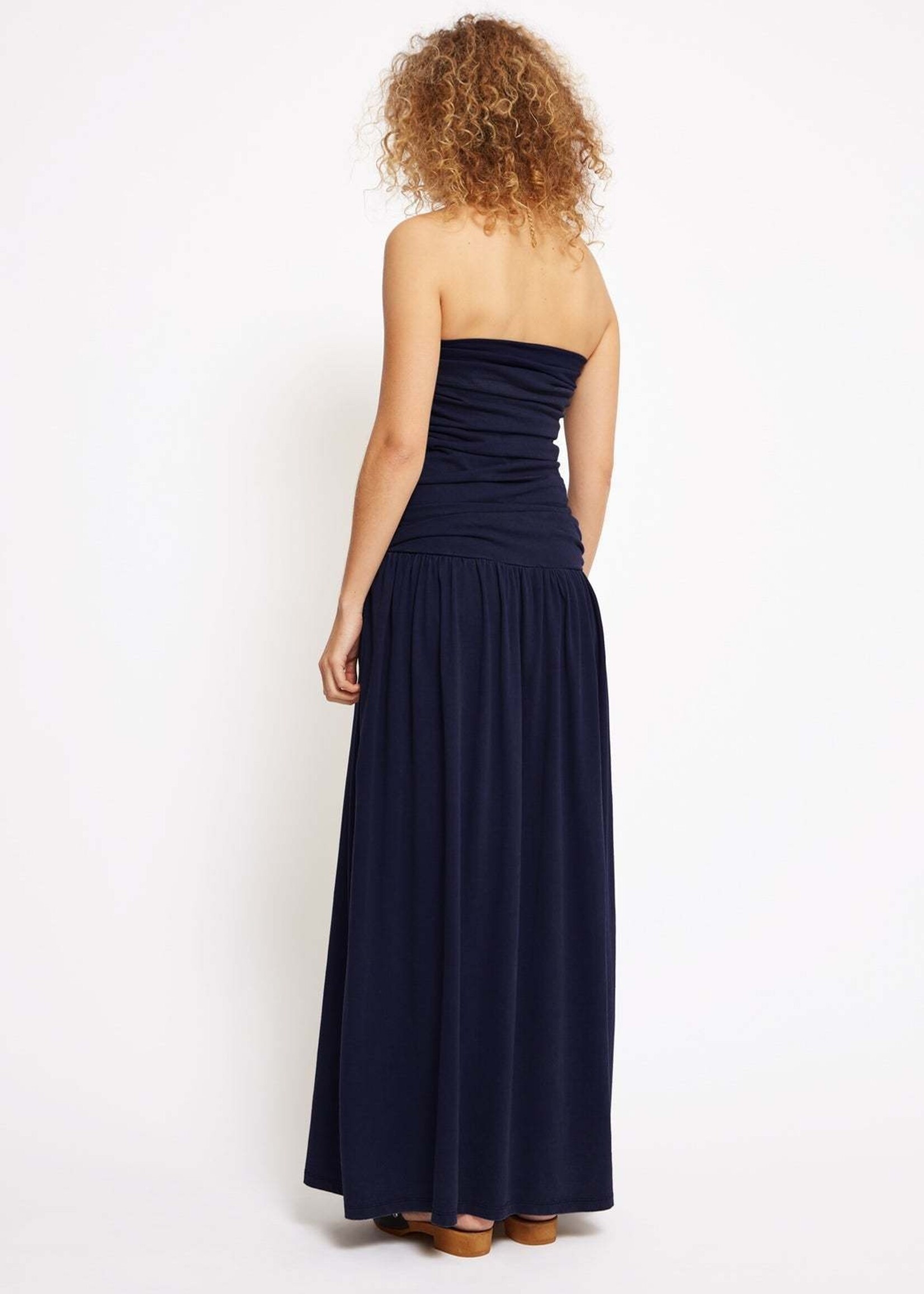 ROSEANNA ROBE ALEXIS