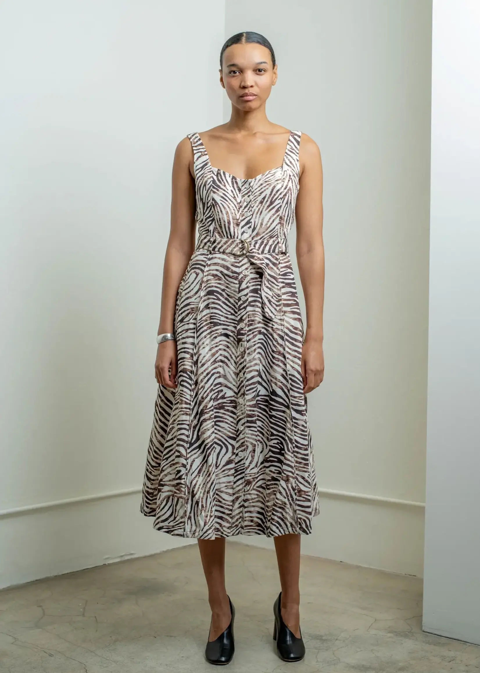 RAQUEL ALLEGRA FLO DRESS BROWN ZEBRA