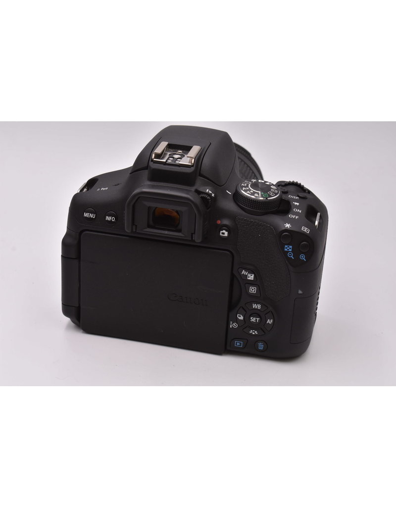 Canon Pre-Owned Canon Rebel T6i With 18-55mm