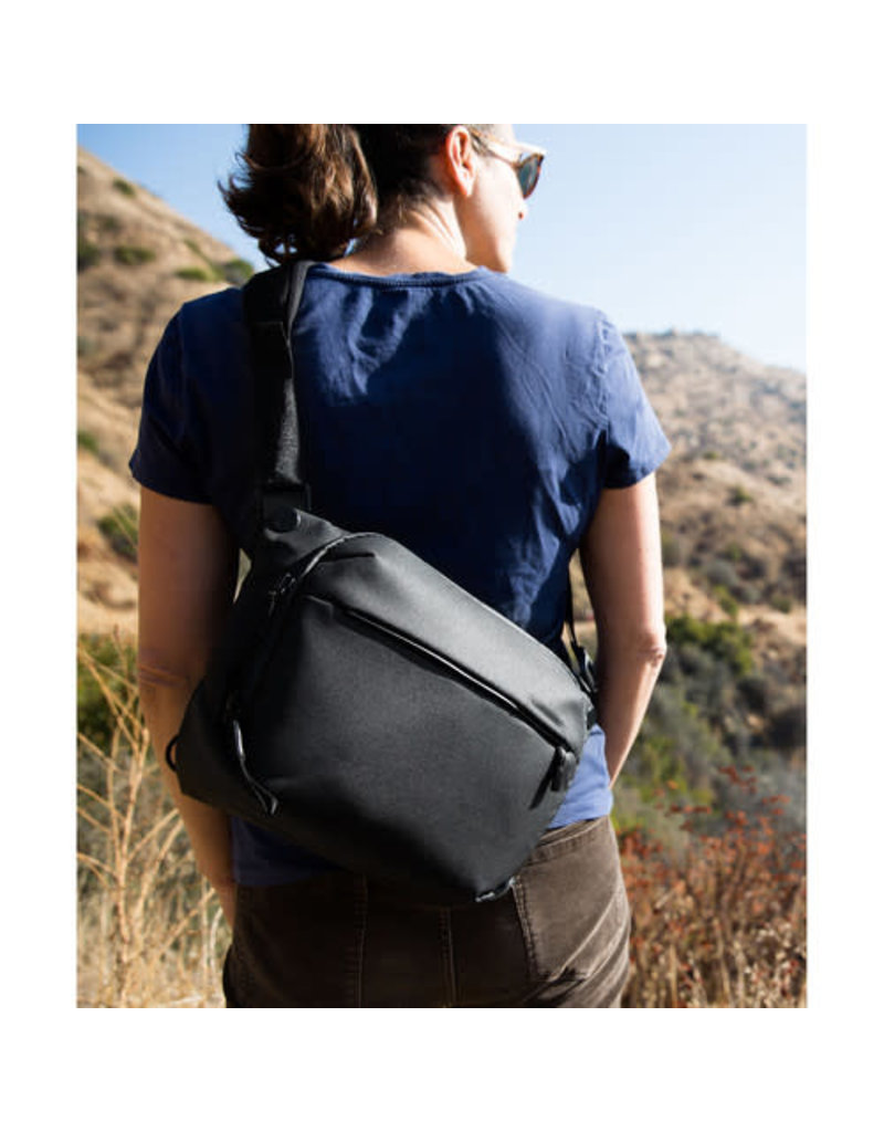 Peak Design Everyday Sling v2 (6L, Black) - Tuttle Cameras