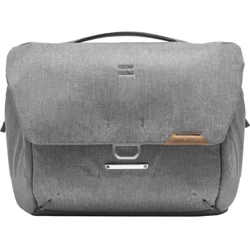 Peak Design メッセンジャーバッグ グレー Peak Design 13L Everyday Messenger v2 (Ash) - Tuttle Cameras