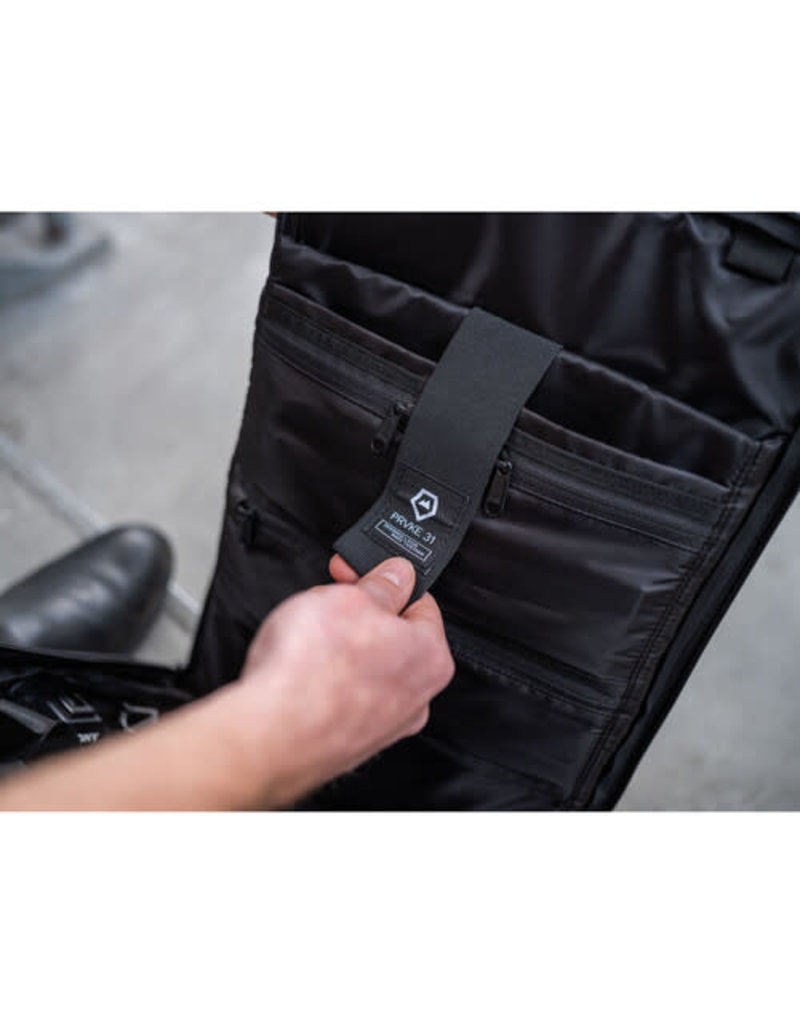 Wandrd Wandrd PRVKE 31 Backpack - Black - Photo Bundle