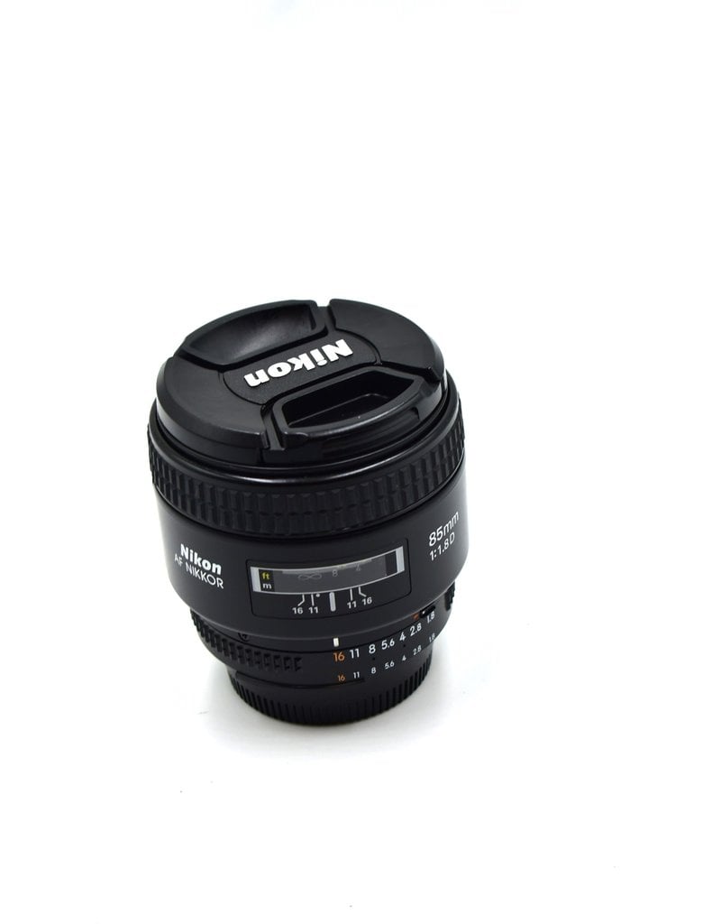 Pre-owned Nikon AF nikkor 85mm f1.8 D Lensカメラ 8460円