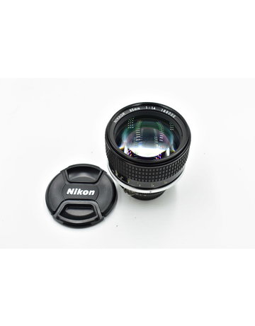 Nikon Nikon Ai-s AIS Nikkor 85mm f/1.4 MF