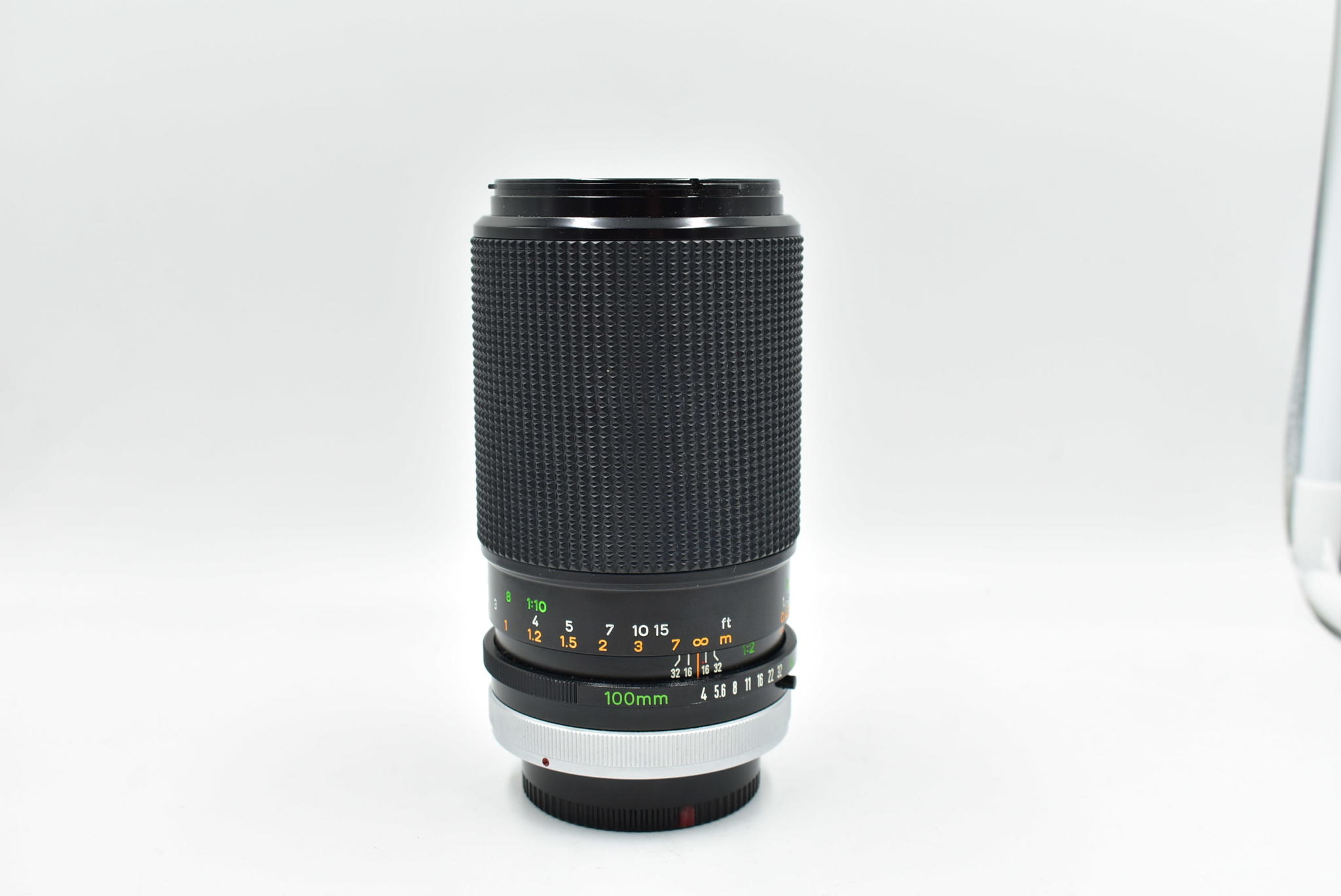 Pre-Owned Canon Macro 100mm F4 MF FD Mount