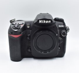 Pre-owned Nikon D200 DSLR Camera Body {10.2MP} - Tuttle Cameras