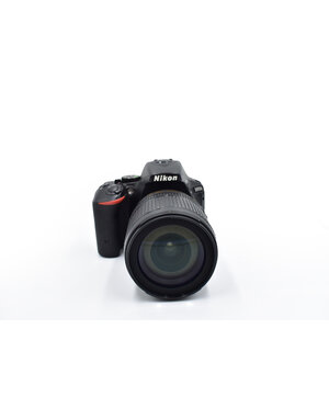 Pre-owned Nikon D5500 w/ 18-105mm F3.5 Dx lens - Tuttle Cameras