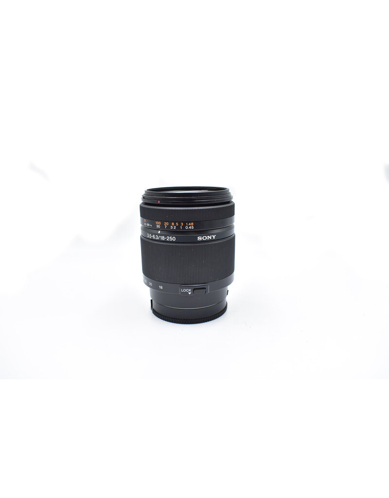 Sony Pre-Owned Sony DT 18-250mm f/3.5-6.3 SAL18250 Sony A Mount Lens