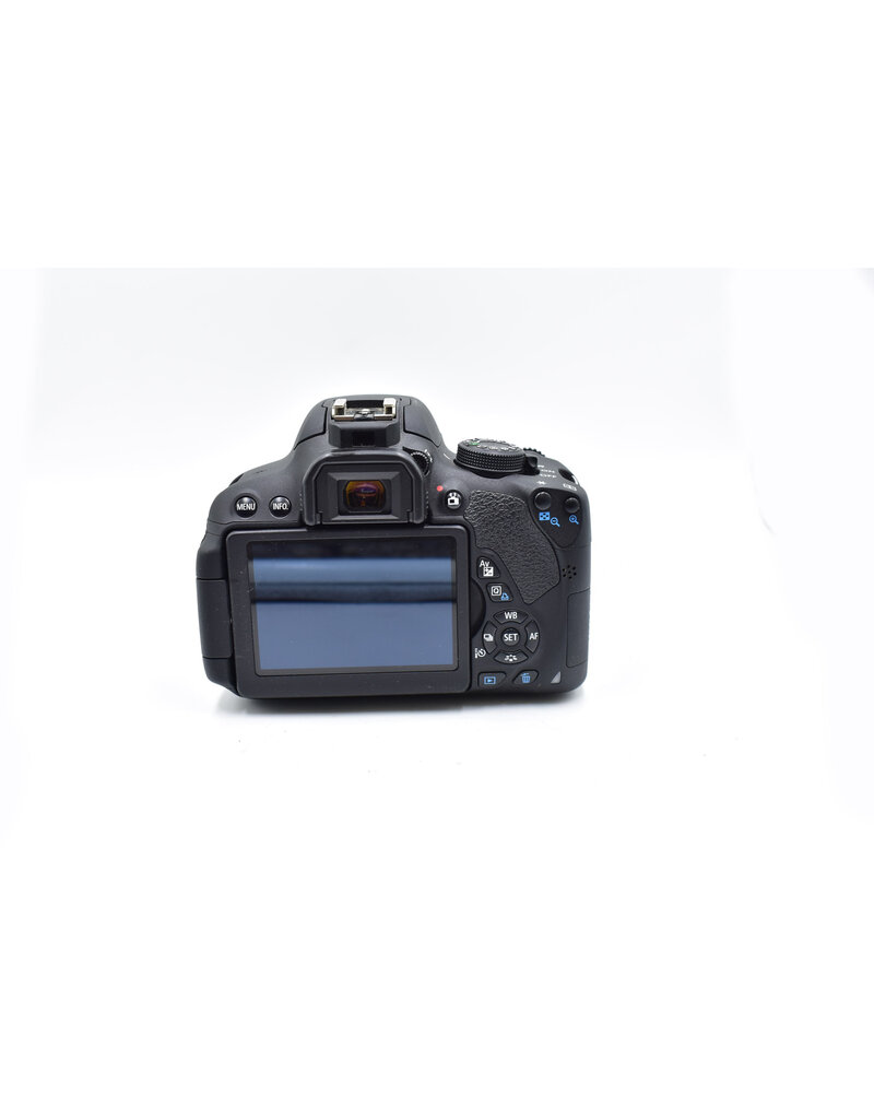 Canon Pre-Owned Canon T5i With 18-135mm F3.5-5.6