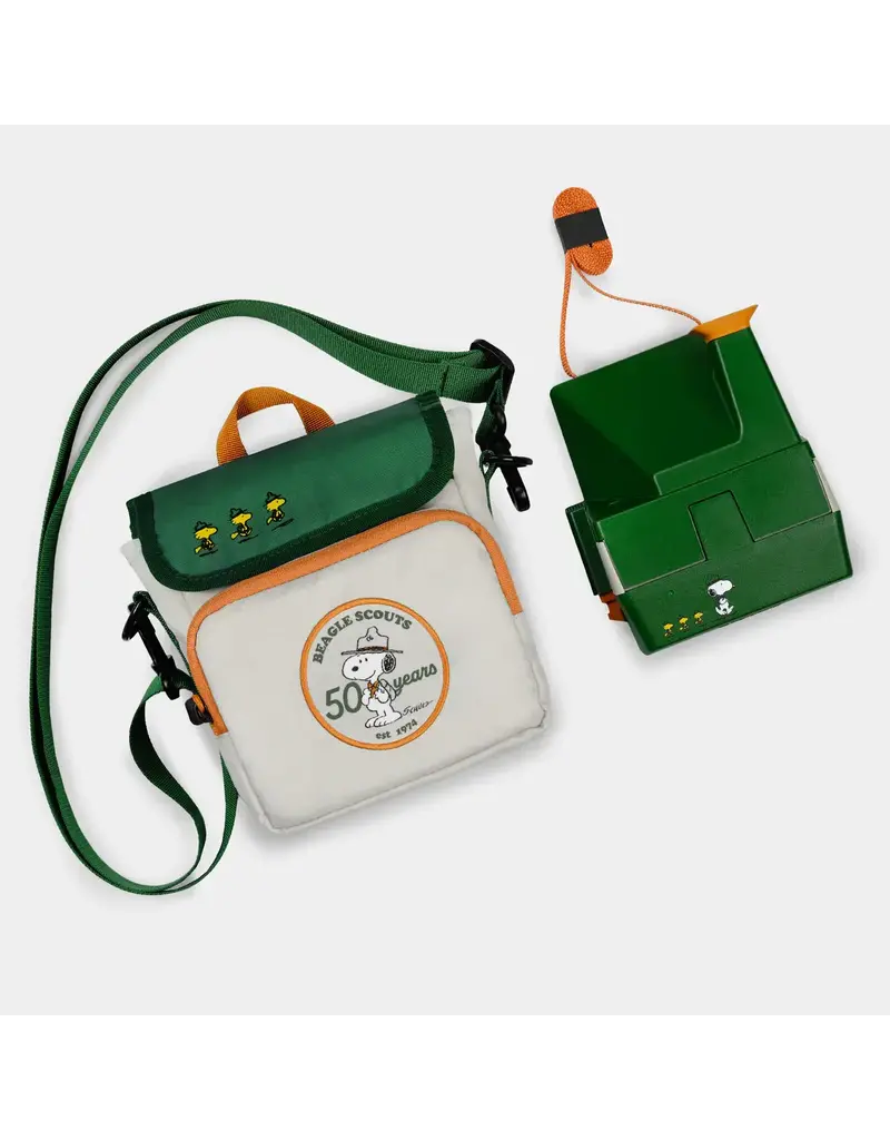 Retrospekt Polaroid 600 Peanuts Beagle Scouts Instant Film Camera + Bag