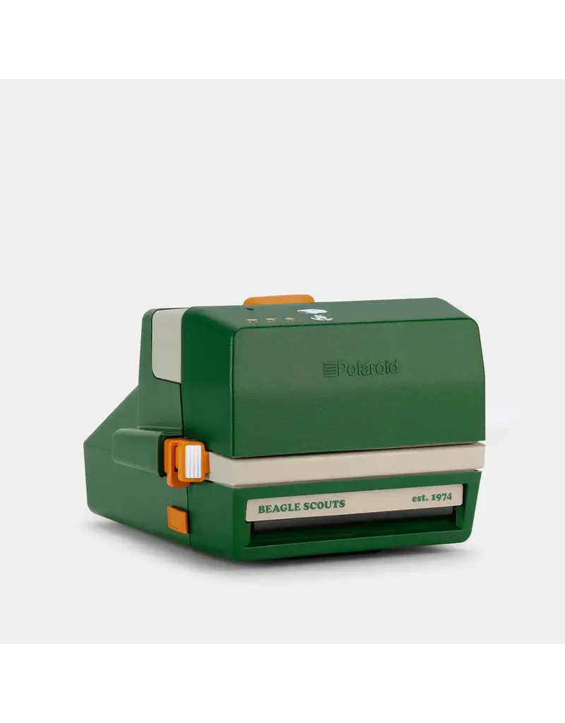 Retrospekt Polaroid 600 Peanuts Beagle Scouts Instant Film Camera + Bag