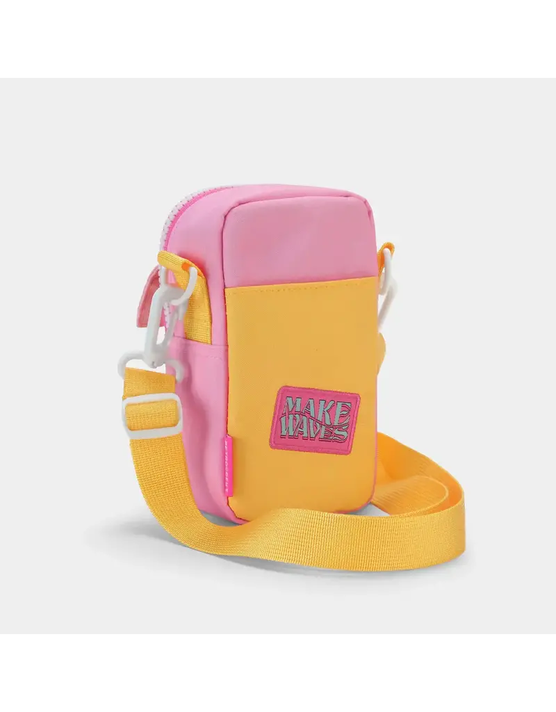 Retrospekt Malibu Barbie Retrospekt FC-11 35mm Film Camera & Bag Bundle
