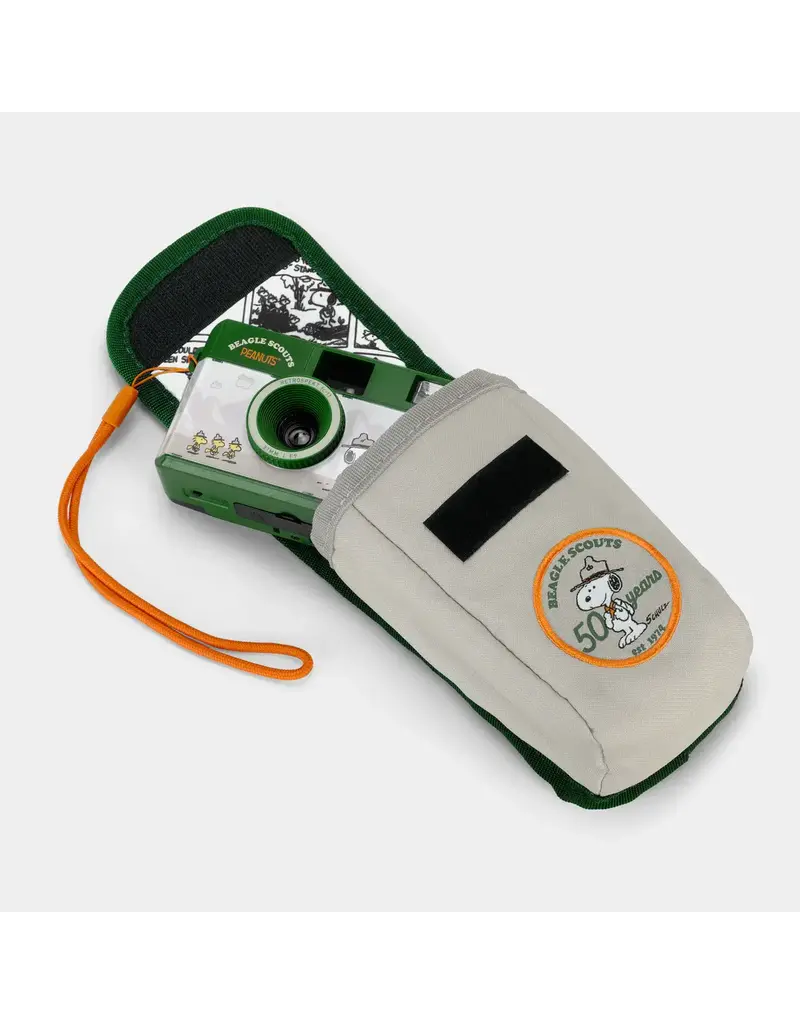 Retrospekt Peanuts Beagle Scouts Retrospekt FC-11 35mm Film Camera & Bag Bundle