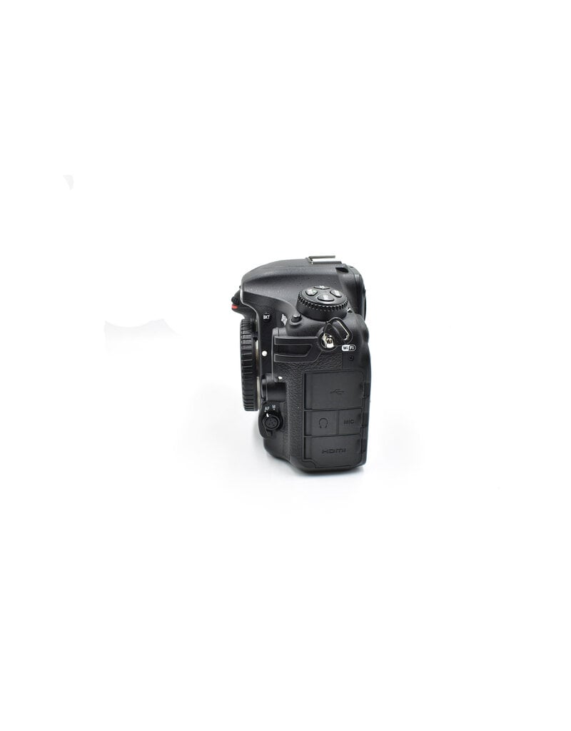 Nikon Pre-Owned Nikon D500 DSLR Camera Body {20.9MP}