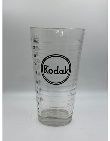 Kodak Vintage Eastman Kodak Beaker 32 Oz/1 Litter Glass Measuring Pitcher