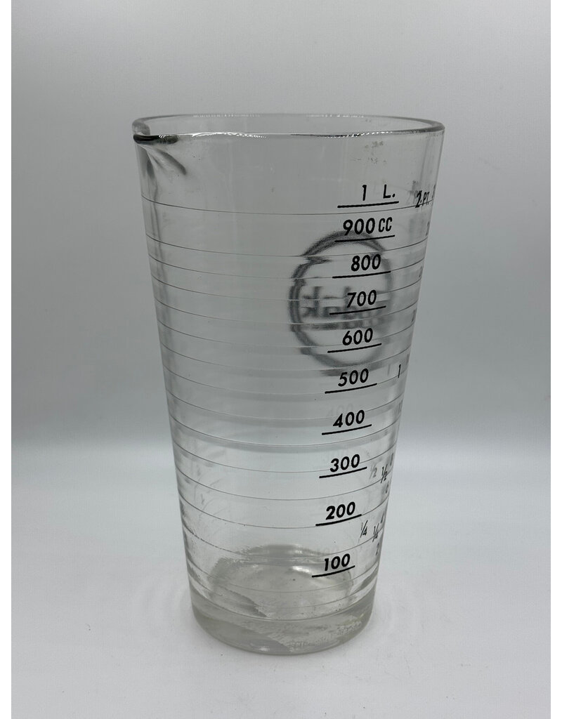 Kodak Vintage Eastman Kodak Beaker 32 Oz/1 Litter Glass Measuring Pitcher