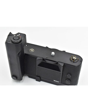 Nikon Pre-Owned  Nikon MD-4 & AH-2