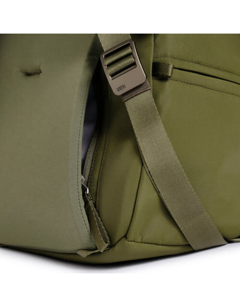 URTH Urth Arkose 20L Backpack with Camera Insert (Green)