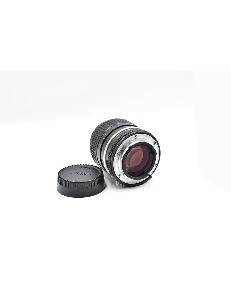 Nikon Pre-Owned Nikon 105mm f/2.5 NIKKOR AIS Manual Focus Lens