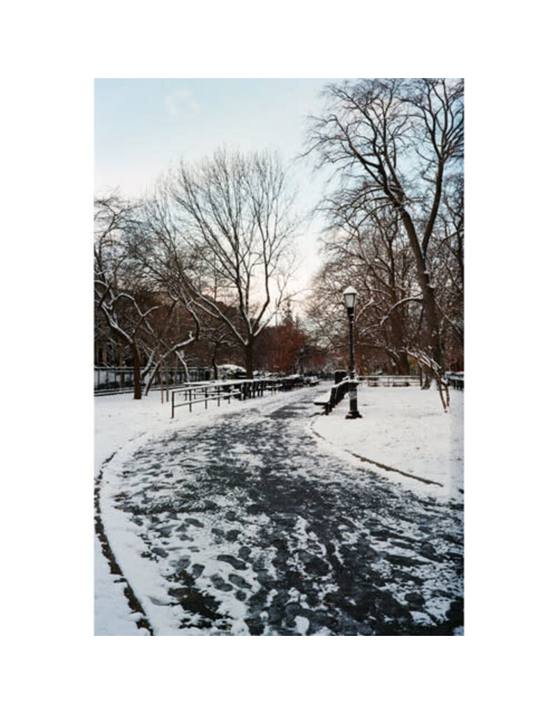 Flic Film Flic Film Aurora 400 Color Negative Film (35mm Roll Film, 36 Exposures)
