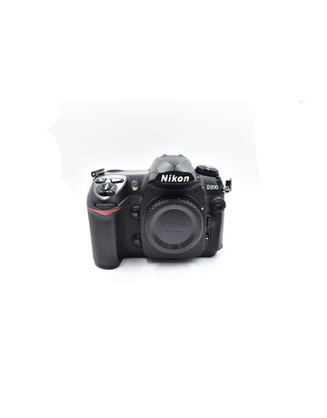 Nikon Pre-Owned Nikon D200 DSLR Camera Body {10.2MP}