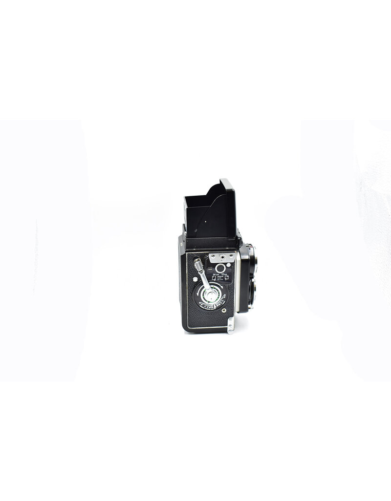 Pre-Owned Minolta Autocord III with Citizen MVL, 75mm f/3.5 Rokkor Lens, Needs Light Seals - Comes w/ case