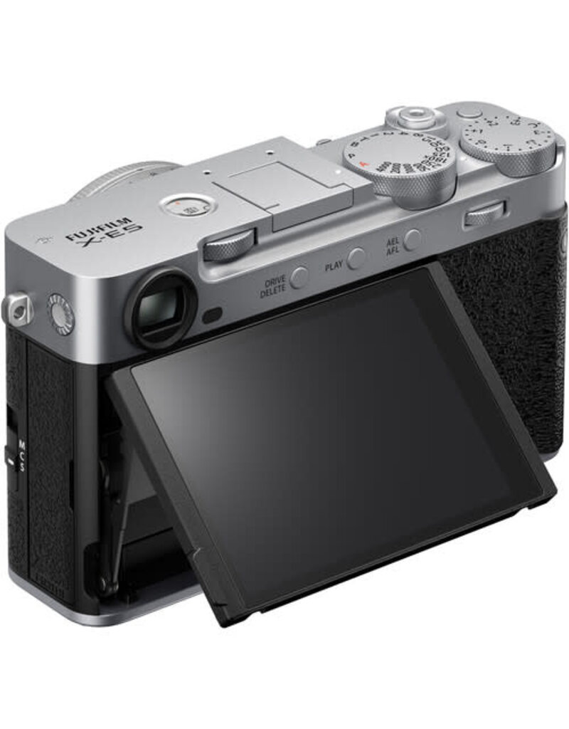 Fujifilm FUJIFILM X-E5 with XF23mm F2.8 Lens Kit Silver