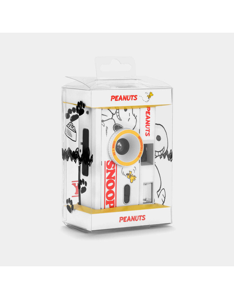Retrospekt Snoopy 35mm camera W/ Bag Bundle