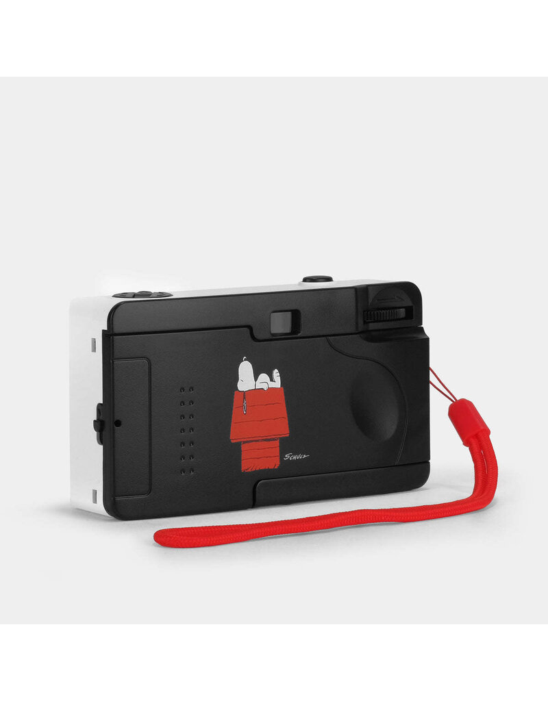 Retrospekt Snoopy 35mm camera W/ Bag Bundle