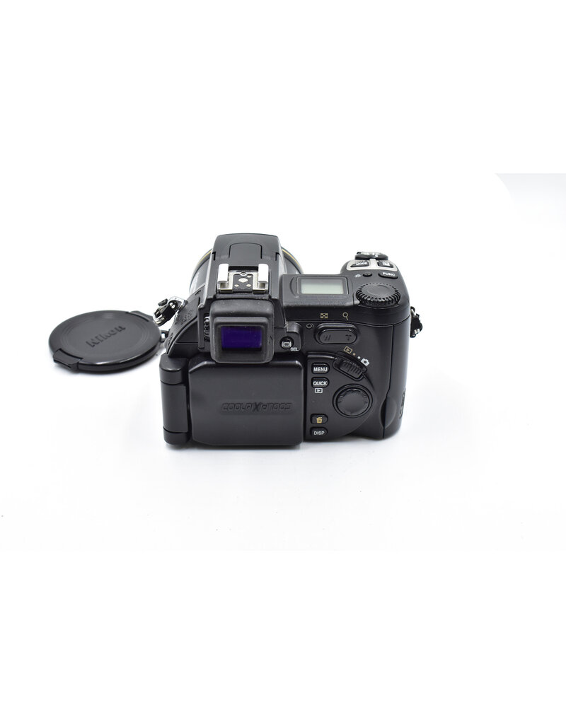 Nikon Pre-Owned Nikon COOLPIX 5700 Digital Camera 8x Optical Zoom (5MP)