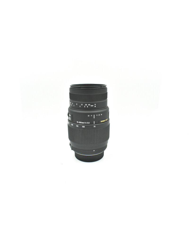 Canon Pre-Owned Sigma DG 70-300mm 1:4-5.6 Zoom  Lens Nikon F  Mount
