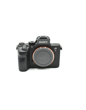 Sony Pre-Owned - Sony a7R III Mirrorless Camera Body, Black {42.4MP}