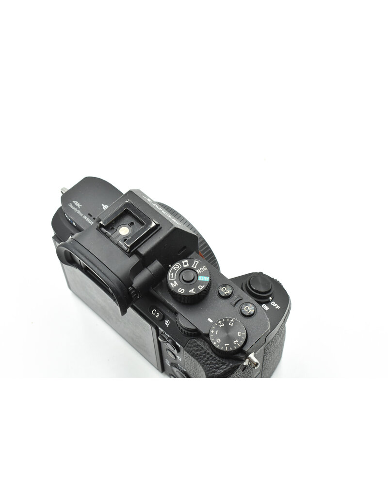 Sony Pre-Owned Sony a7S II Mirrorless Camera Body, Black {12.2MP}