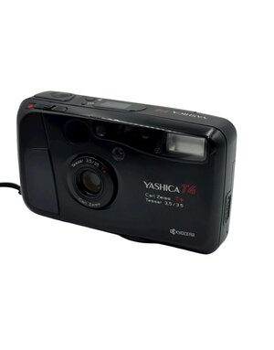 Pre-Owned Yashica T4 Carl Zeiss T* 35mm