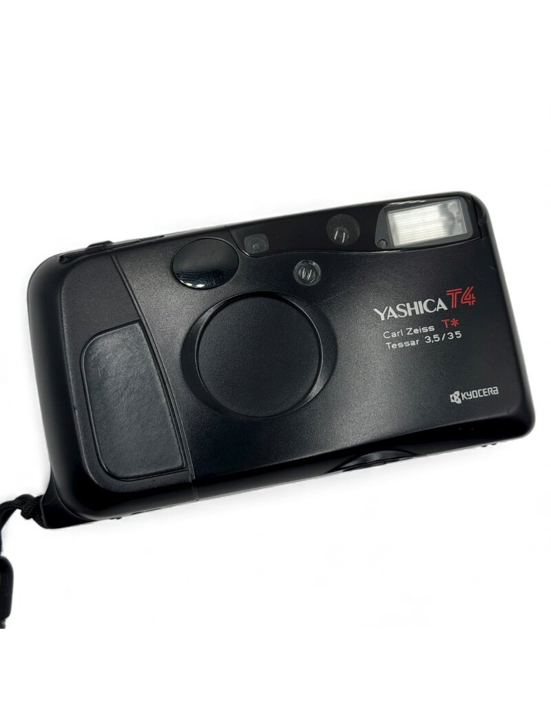 Pre-Owned Yashica T4 Carl Zeiss T* 35mm