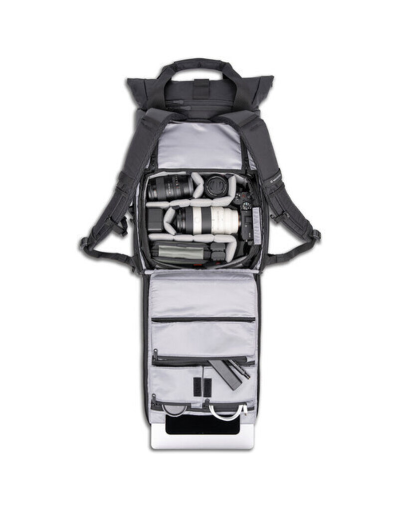 Wandrd Wandrd "Limited Edition" PRVKE 21L High Gloss Black Photo Bundle